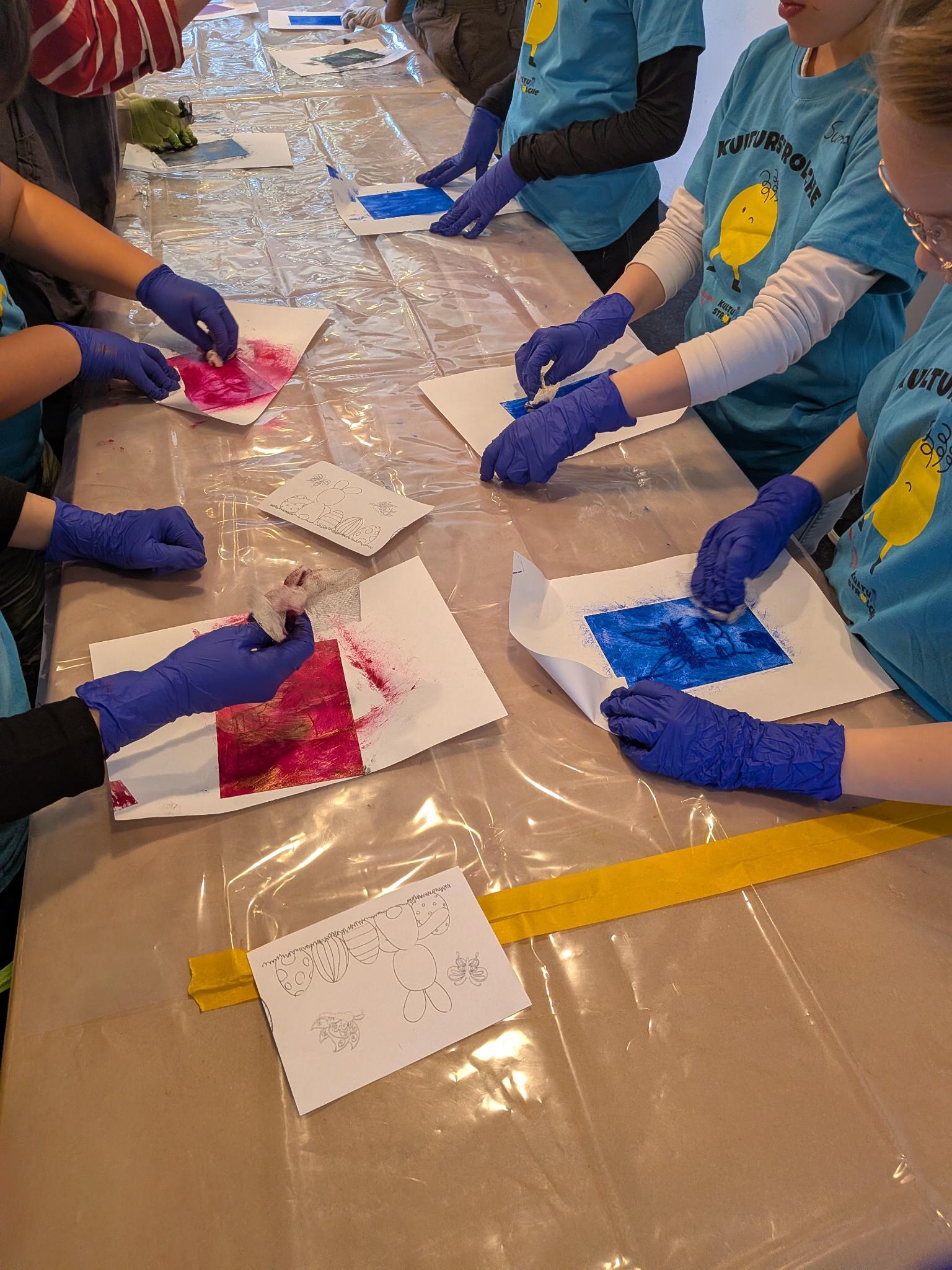 Kulturstrolche unterwegs: Kreativer Besuch im Atelier von Dagmar Reichel